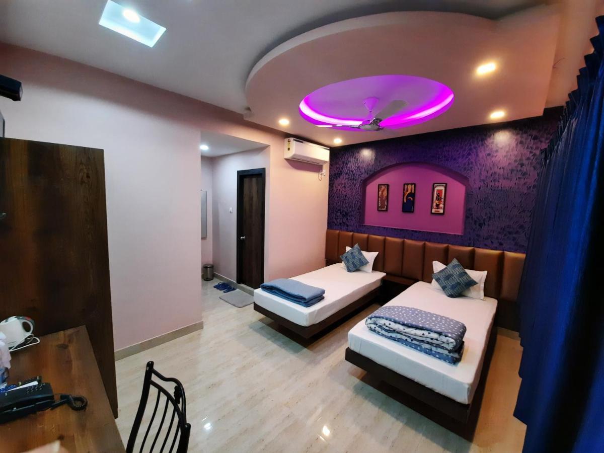 Hotel Aloka Residency Calcutta Buitenkant foto