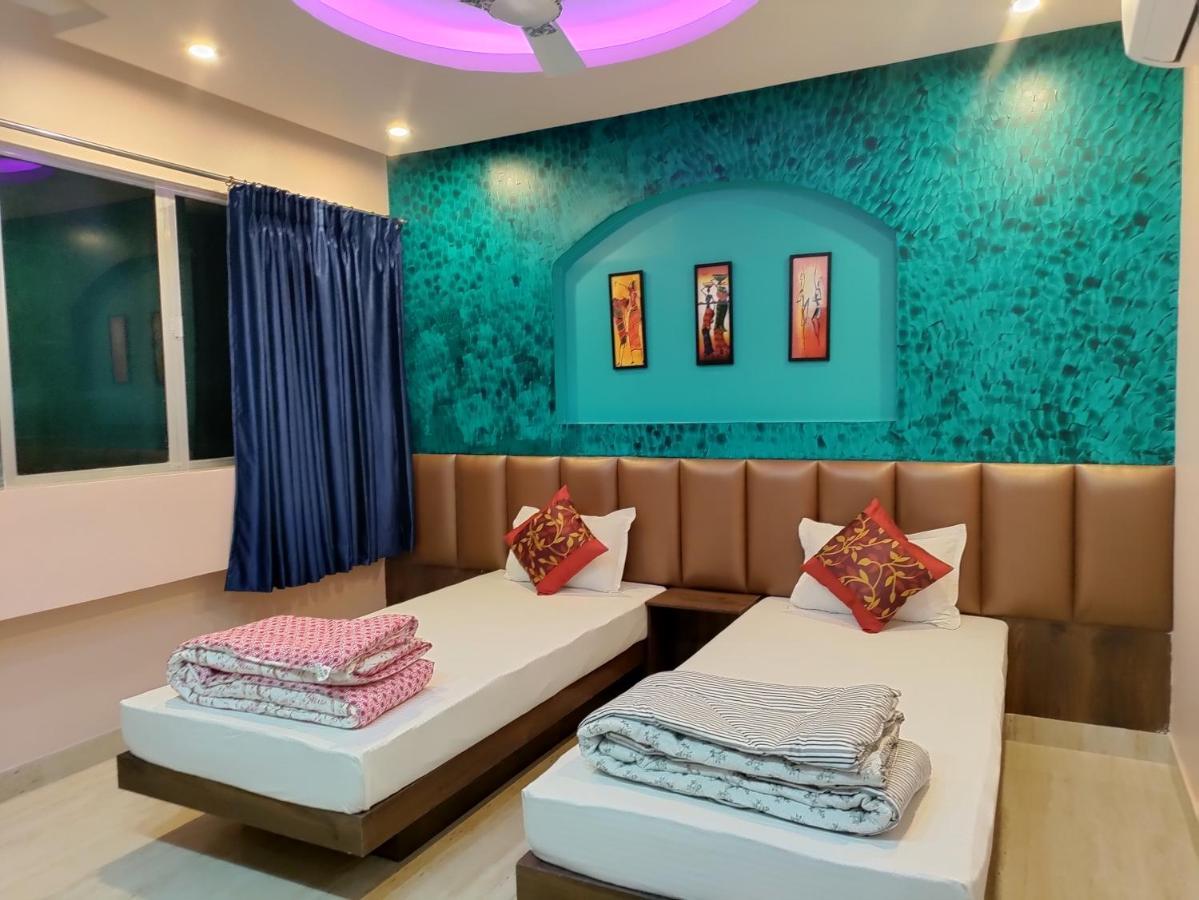Hotel Aloka Residency Calcutta Buitenkant foto