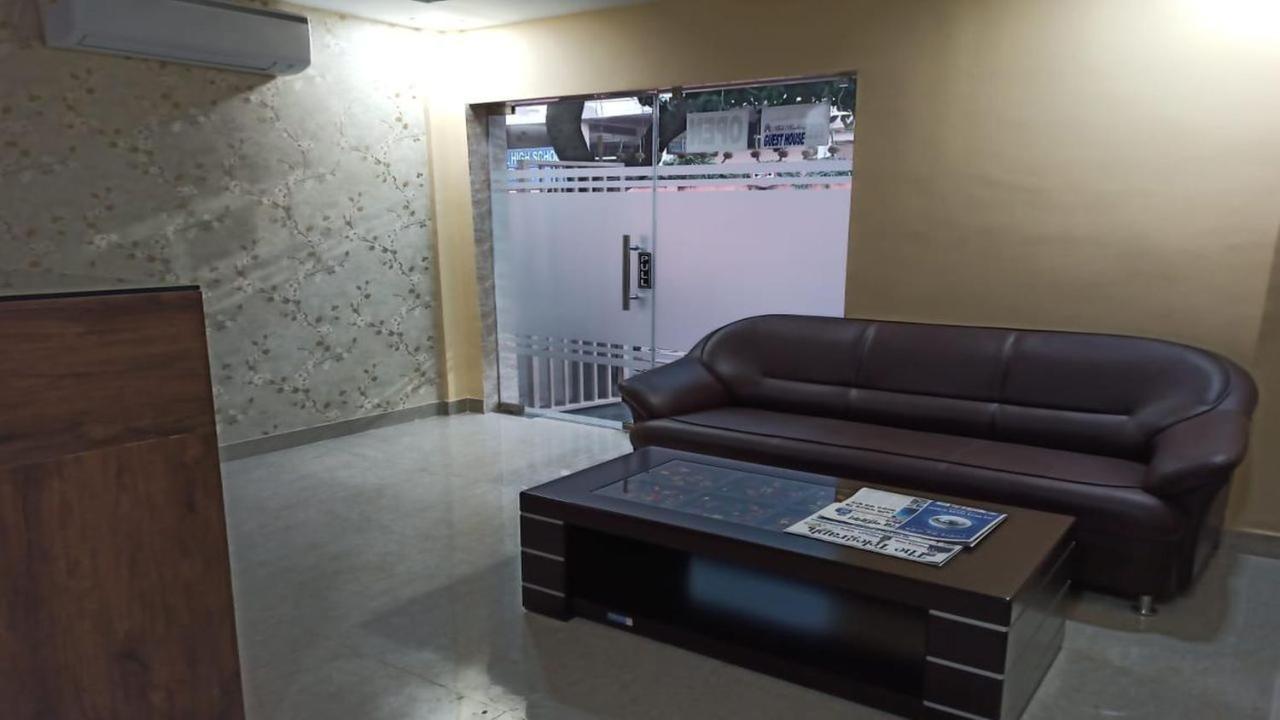 Hotel Aloka Residency Calcutta Buitenkant foto